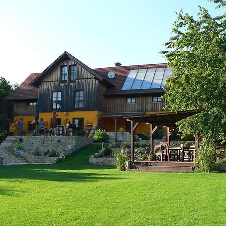 Reiterhof Vom Litzlbach Apartment Langquaid Exterior foto